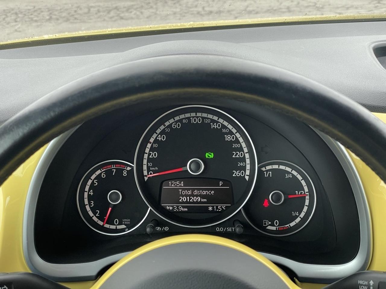 2013 Volkswagen Beetle Convertible Convertible Highline   Just in Time for Summer! Photo