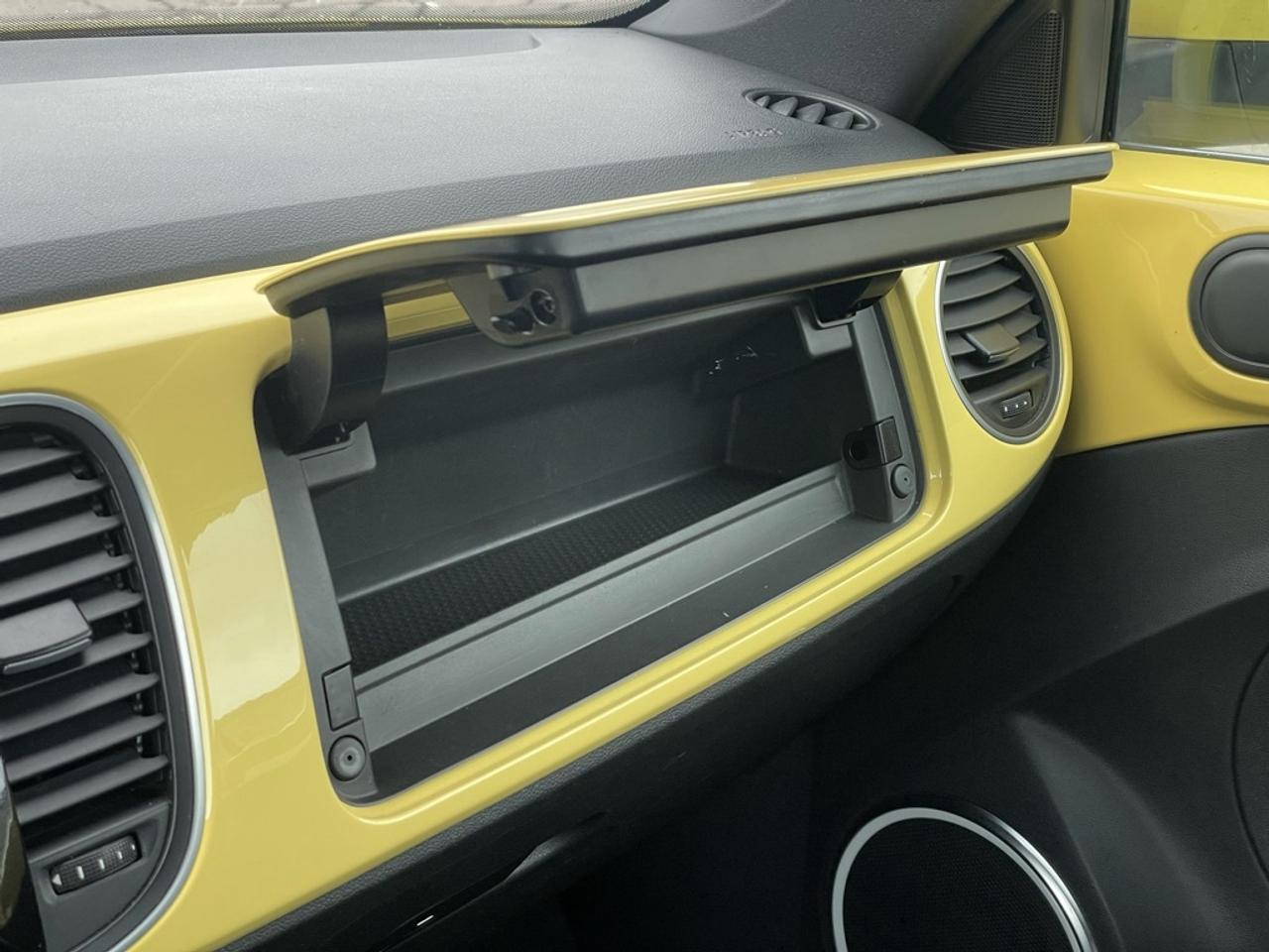 2013 Volkswagen Beetle Convertible Convertible Highline   Just in Time for Summer! Photo