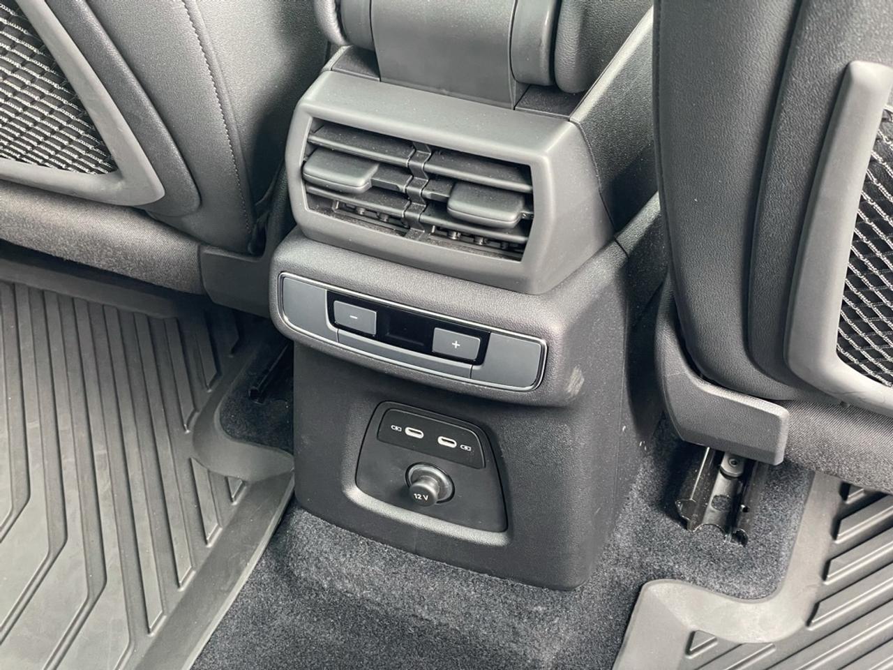 2024 Audi Q4 e-tron 55 quattro   Fully Loaded! Clean! Photo