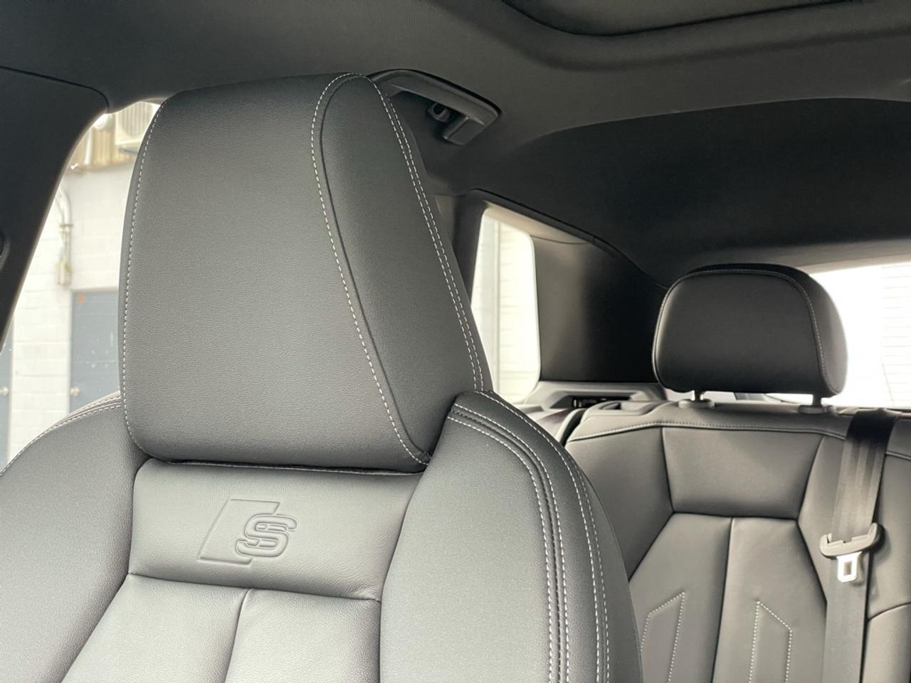 2024 Audi Q4 e-tron 55 quattro   Fully Loaded! Clean! Photo