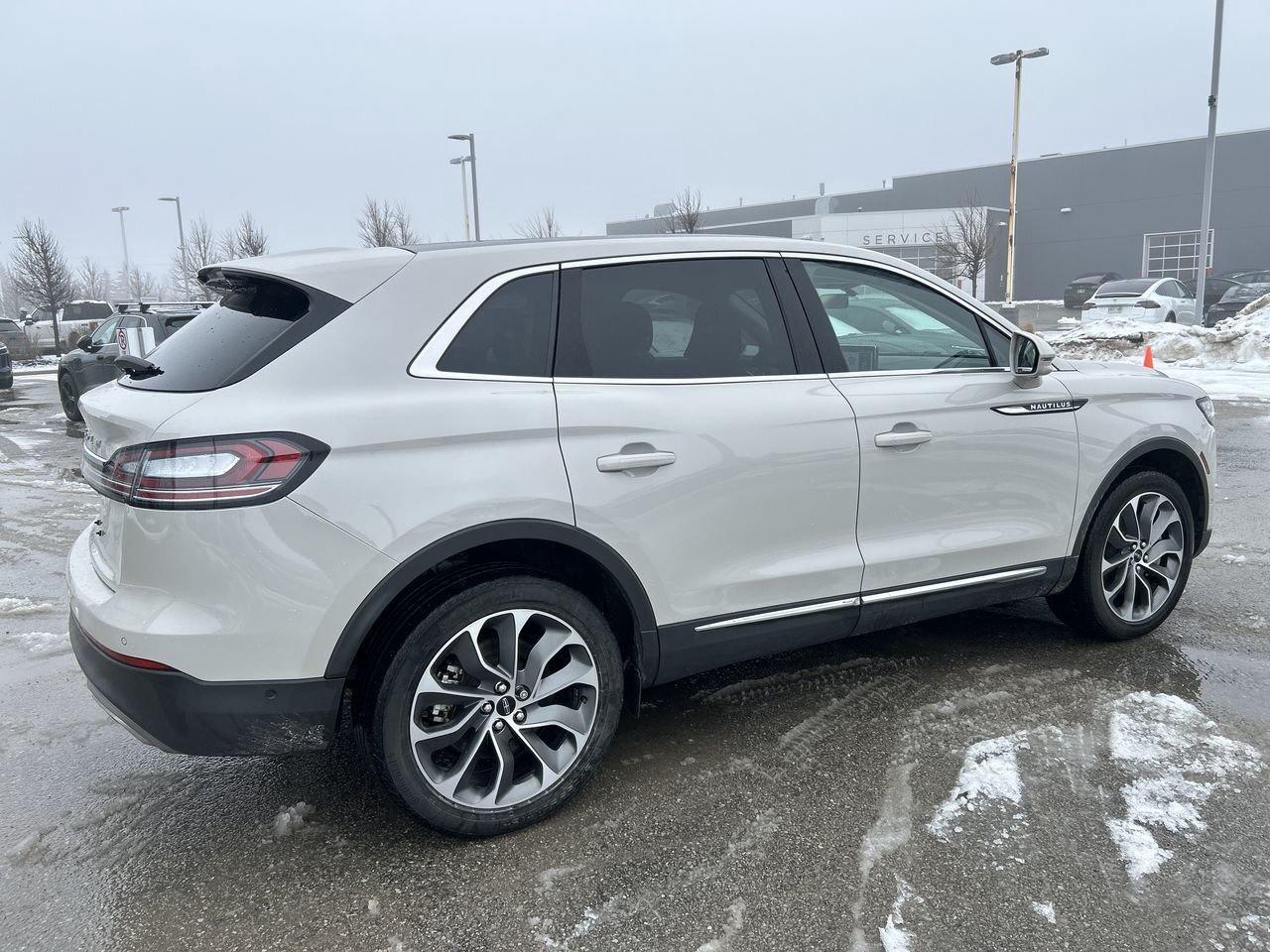 2022 Lincoln Nautilus Reserve   Accident-Free Photo