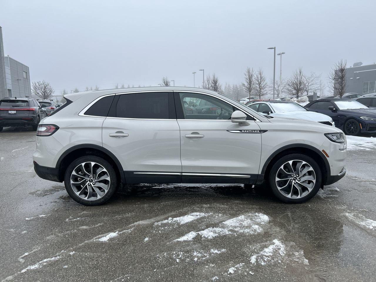 2022 Lincoln Nautilus Reserve   Accident-Free Photo