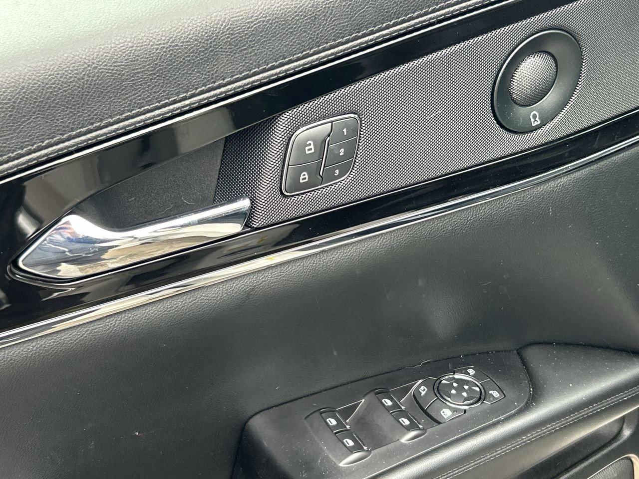 2022 Lincoln Nautilus Reserve   Accident-Free Photo