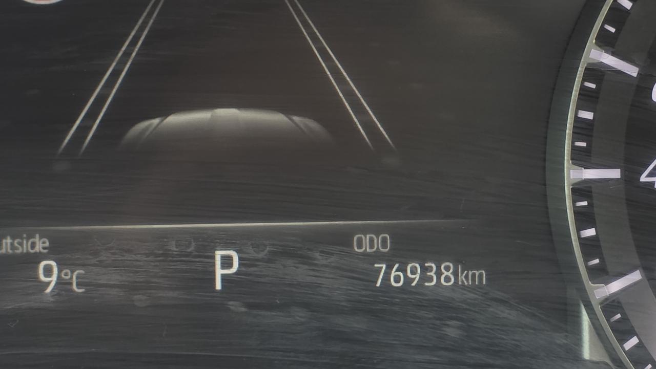 2023 Toyota Highlander XLE 1 OWNER CLEAN CARFAX Photo