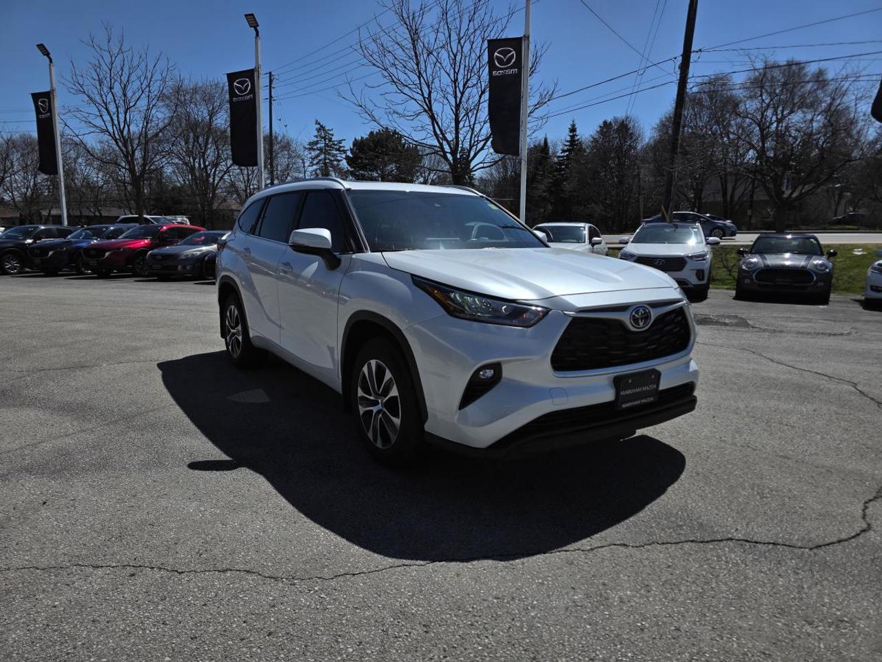2023 Toyota Highlander Xle 1 Owner clean Photo2