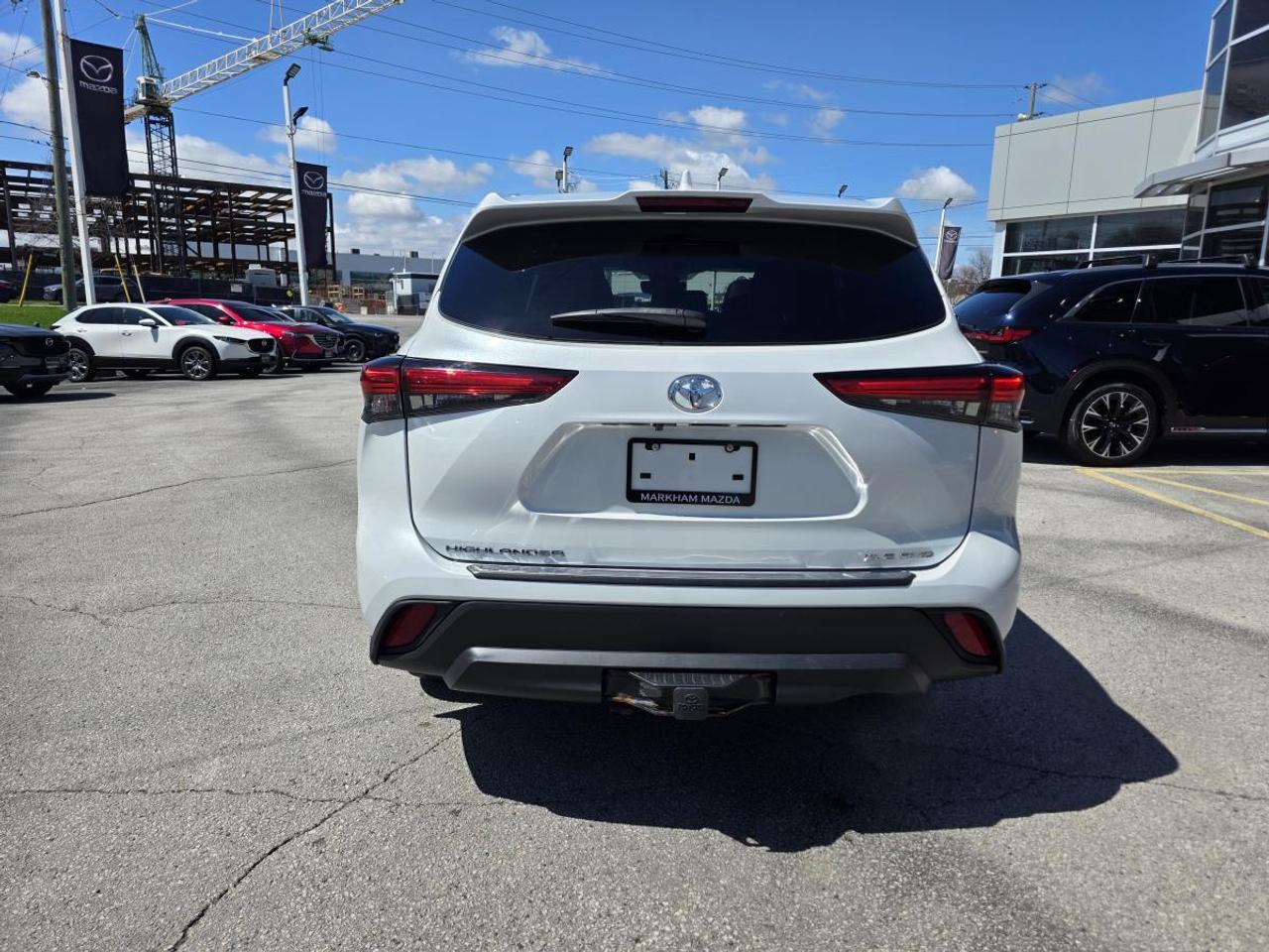 2023 Toyota Highlander Xle 1 Owner clean Photo