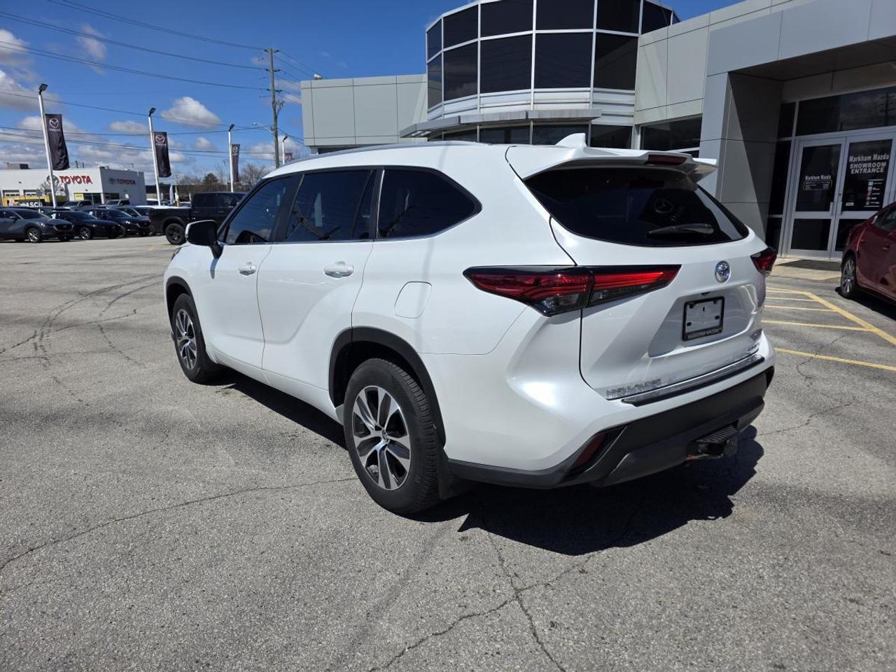 2023 Toyota Highlander Xle 1 Owner clean Photo