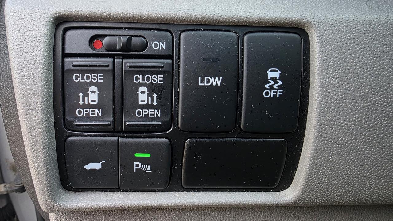 2015 Honda Odyssey TIMING BELT REPALCED@2025 WELL DEALER MAINTAINED Photo