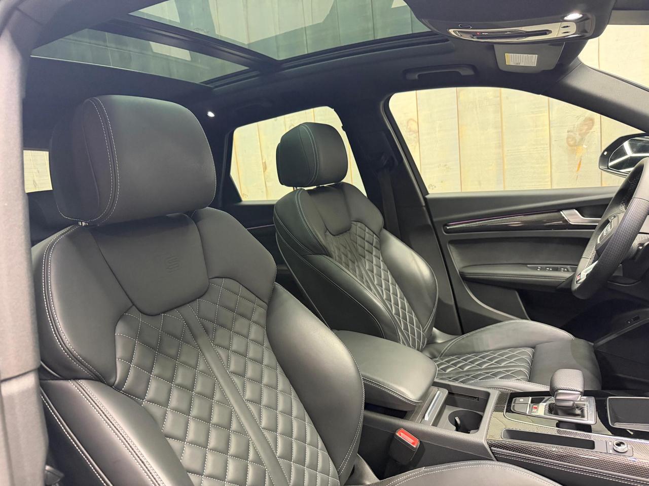 2023 Audi SQ5 PROGRESSIV  BLACK OPTICS 21 WHEELS PPF Photo