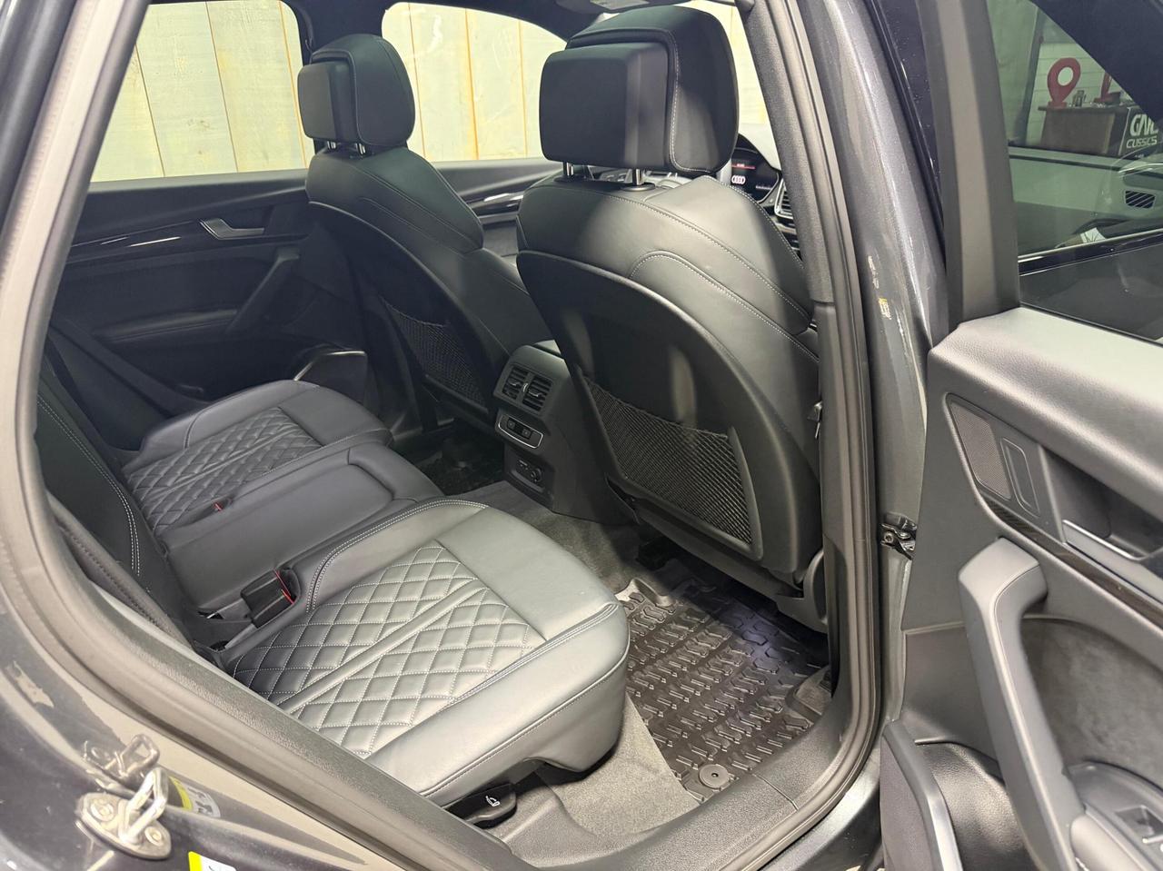 2023 Audi SQ5 PROGRESSIV  BLACK OPTICS 21 WHEELS PPF Photo