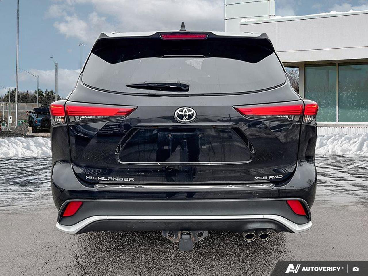 2022 Toyota Highlander XSE Photo