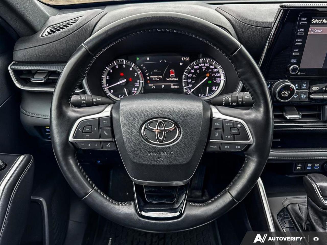 2022 Toyota Highlander XSE Photo