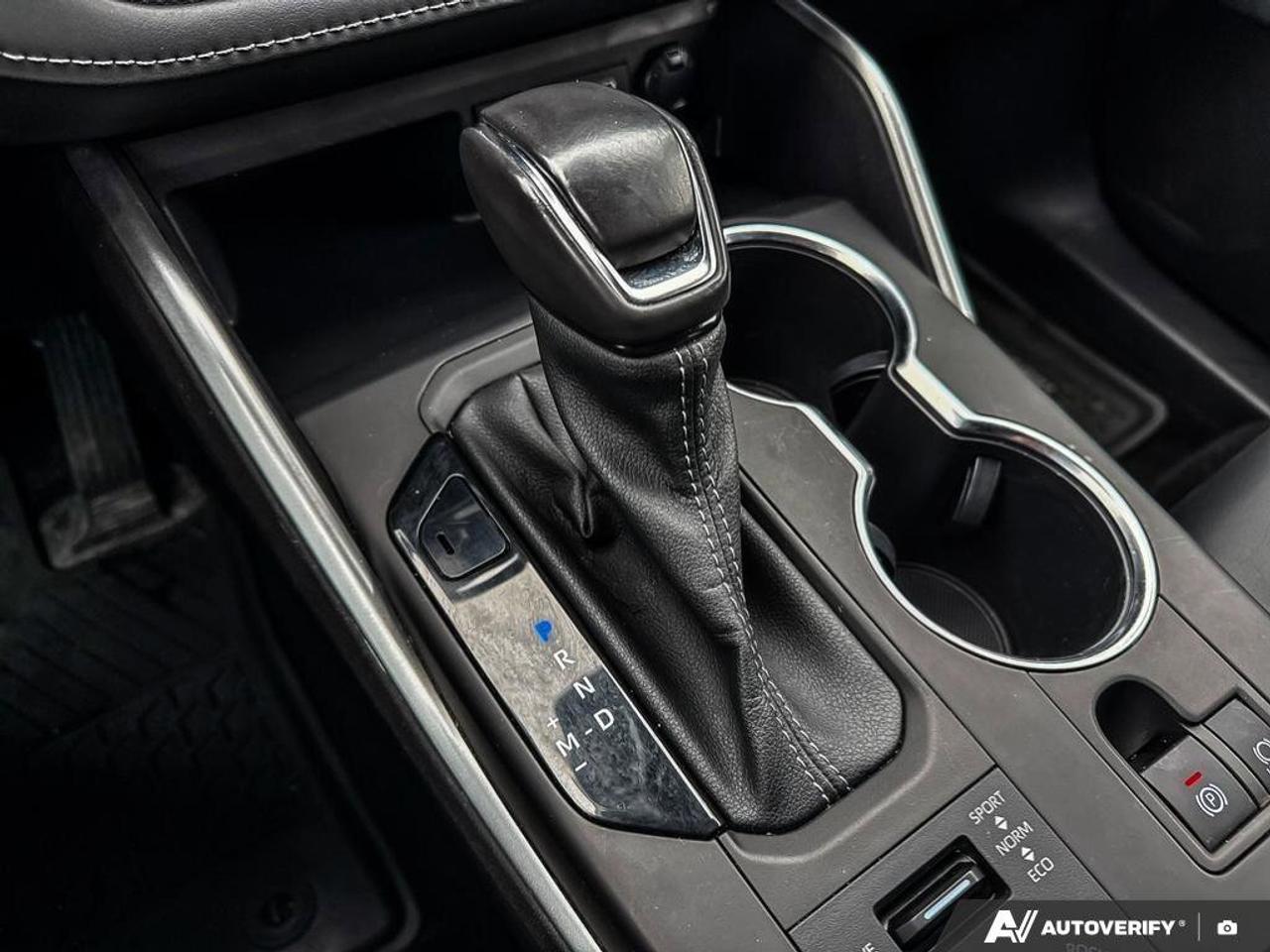 2022 Toyota Highlander XSE Photo