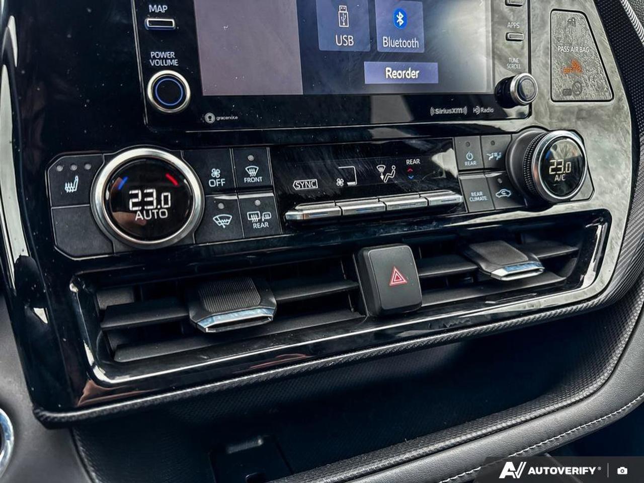 2022 Toyota Highlander XSE Photo