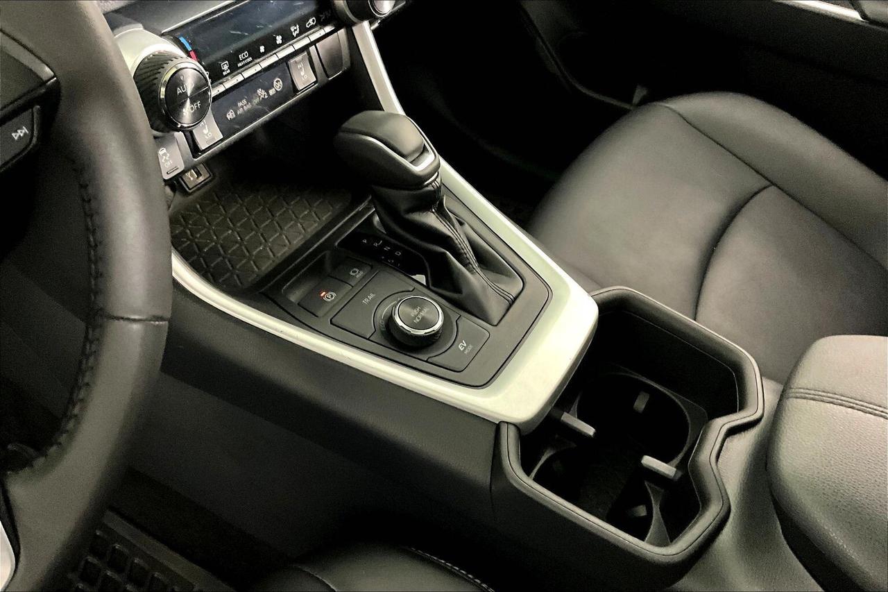 2023 Toyota RAV4 Hybrid XLE AWD Photo