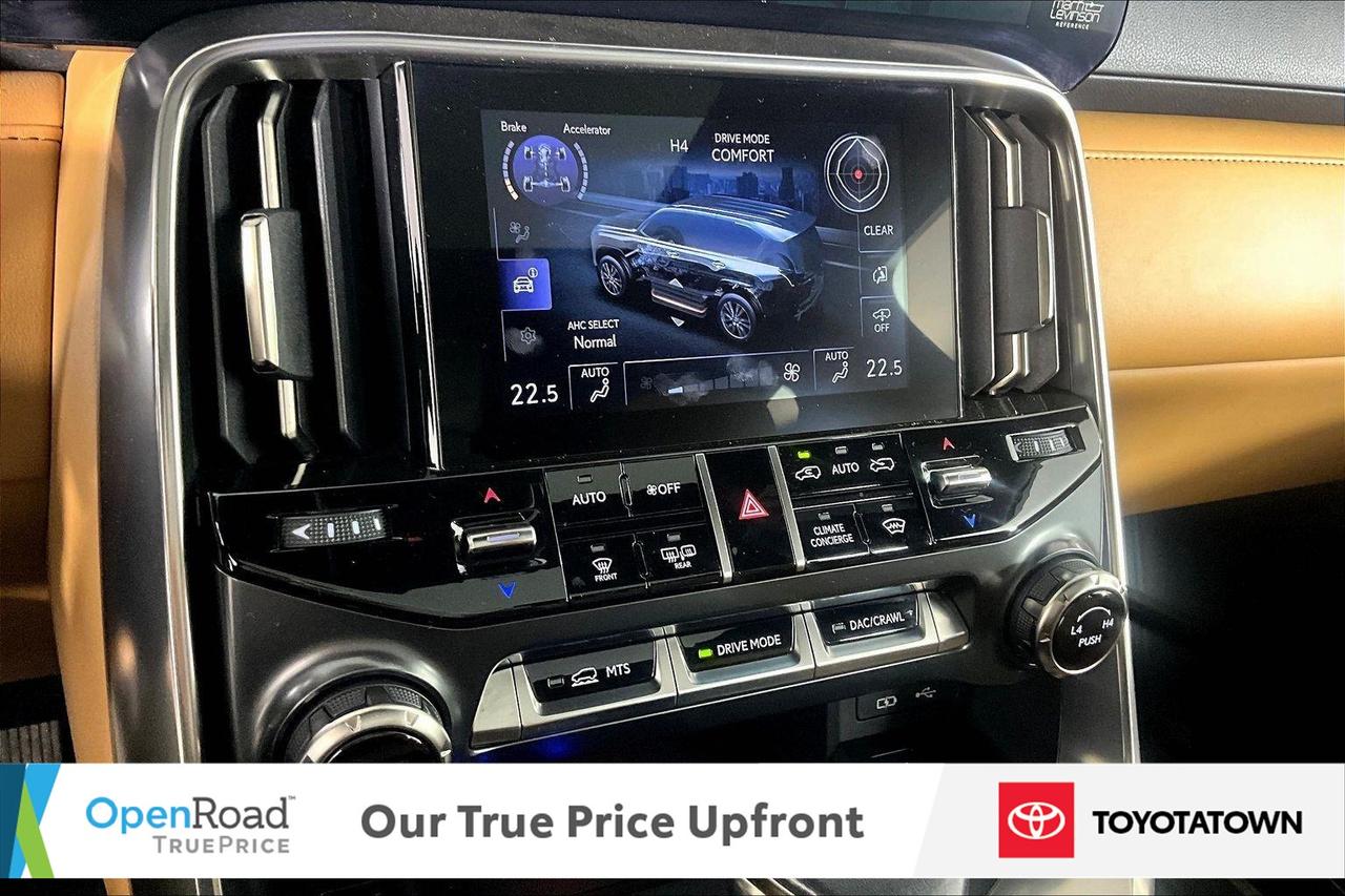 2023 Lexus LX 600 LUXURY PACKAGE! ACCIDENT FREE! ELIGIBLE FOR OPEN R Photo