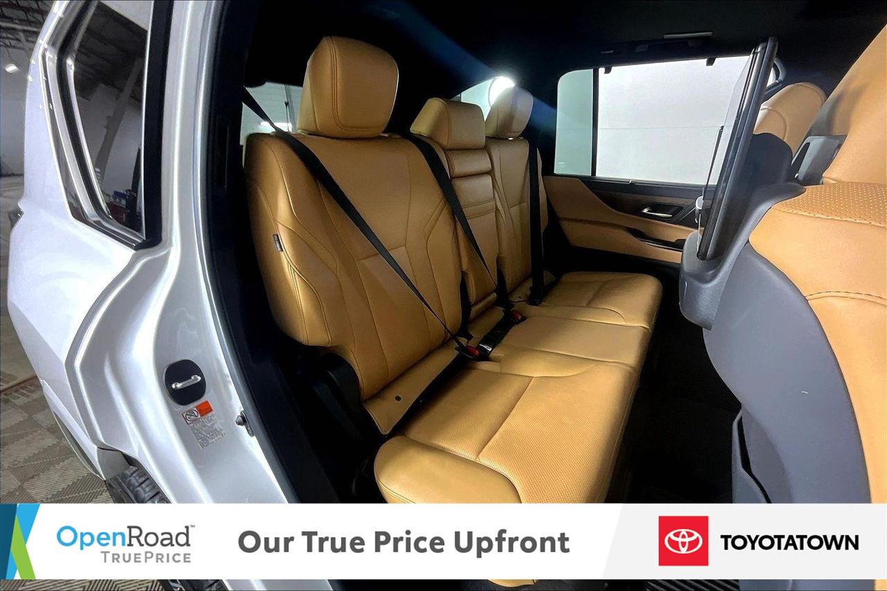 2023 Lexus LX 600 LUXURY PACKAGE! ACCIDENT FREE! ELIGIBLE FOR OPEN R Photo