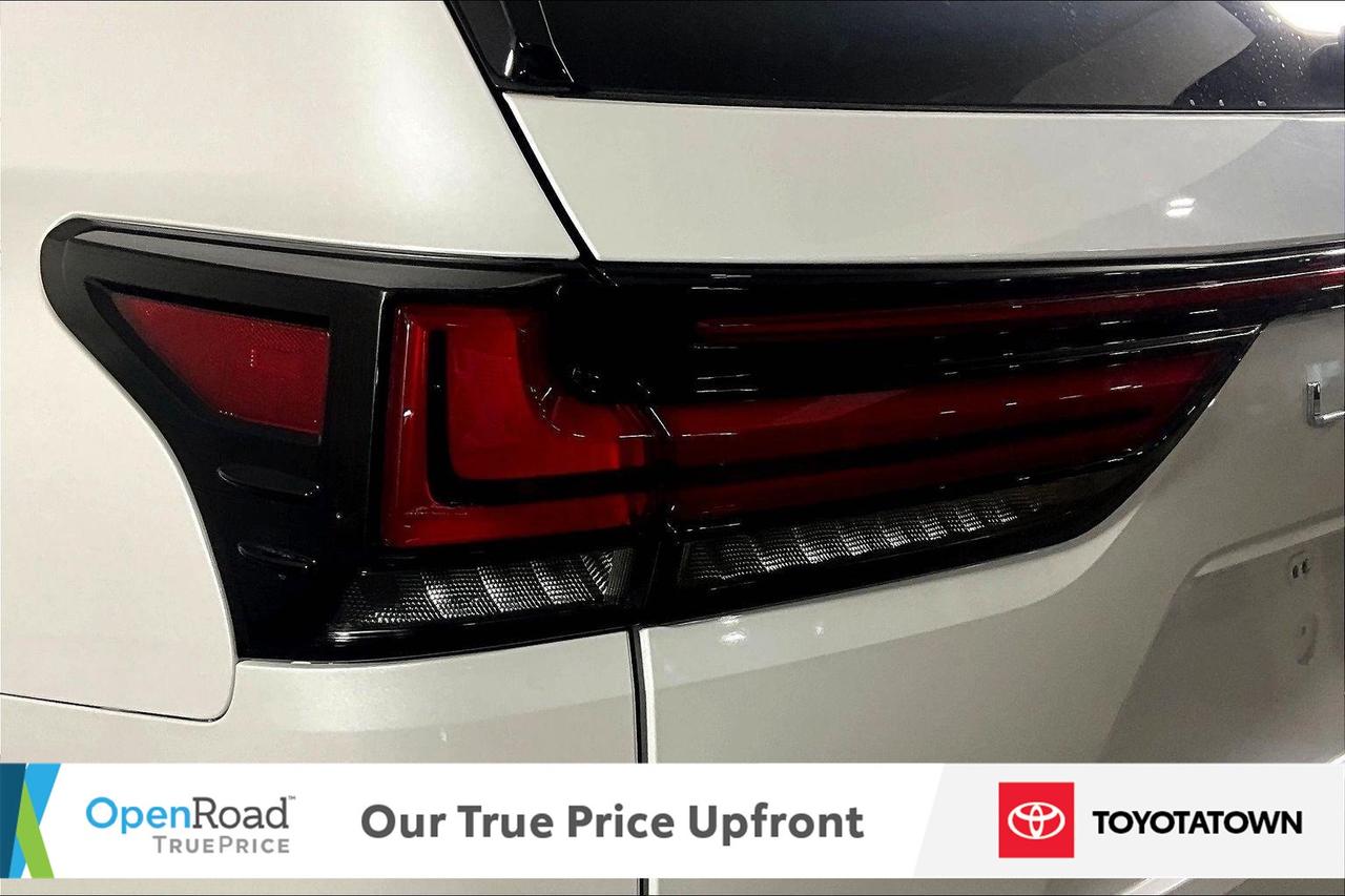 2023 Lexus LX 600 LUXURY PACKAGE! ACCIDENT FREE! ELIGIBLE FOR OPEN R Photo