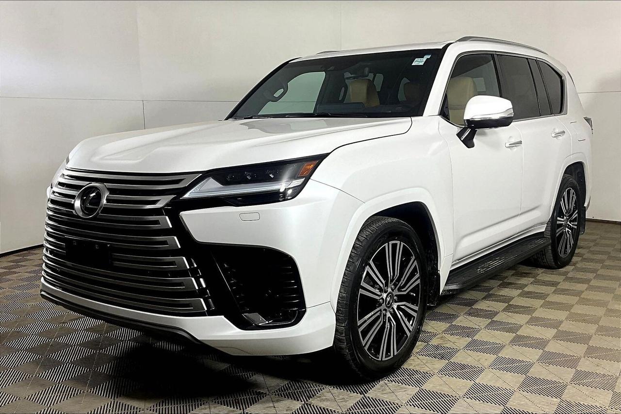 2023 Lexus LX LX 600 Auto Photo0