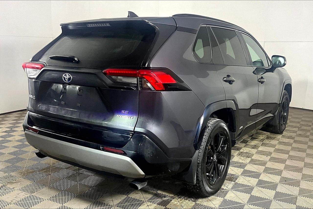 2022 Toyota RAV4 Hybrid SE AWD Photo