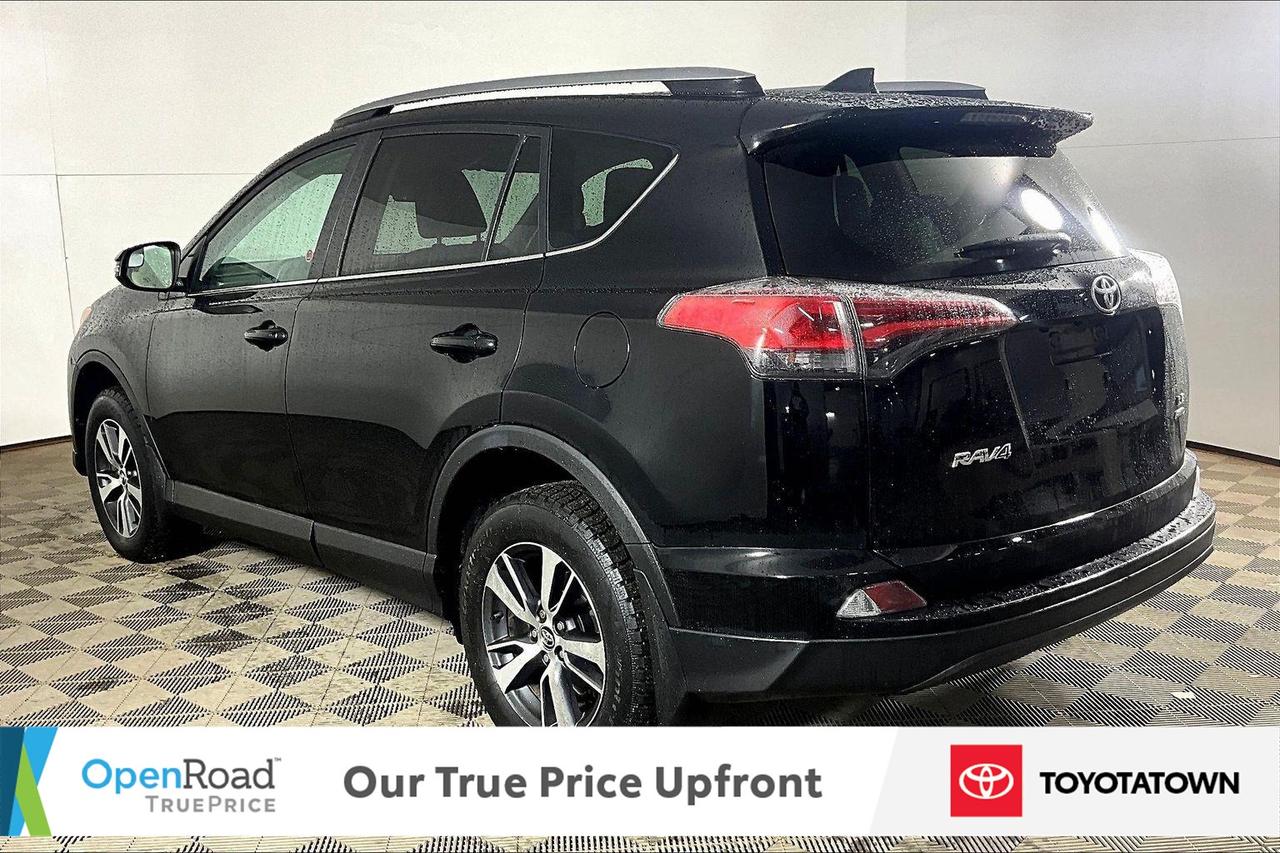 2018 Toyota RAV4 LE! LOADED! LOW MILEAGE! Photo