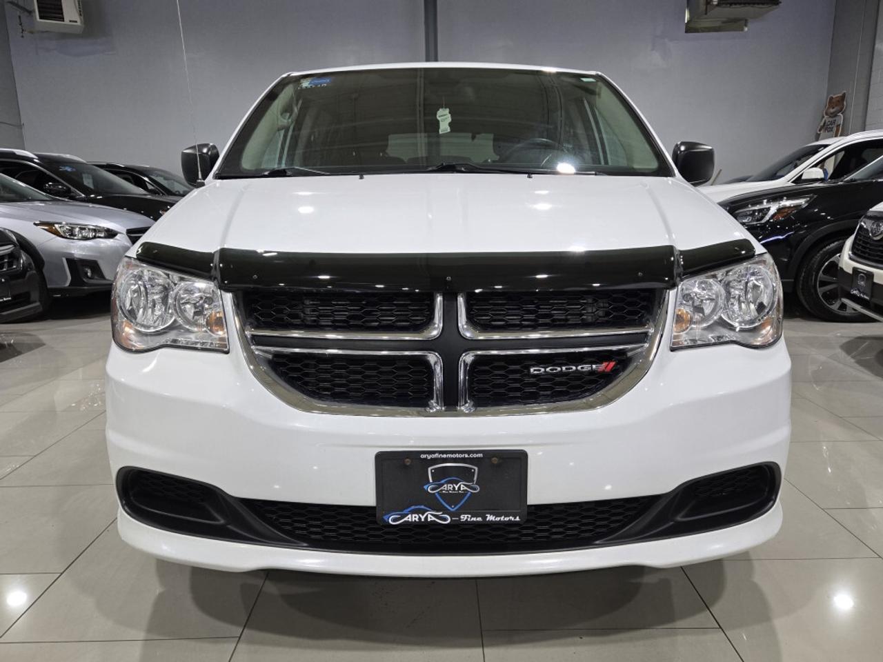 2019 Dodge Grand Caravan SXT STOW N GO NO ACCIDENT 7 PASSENGER Backup Camer Photo2