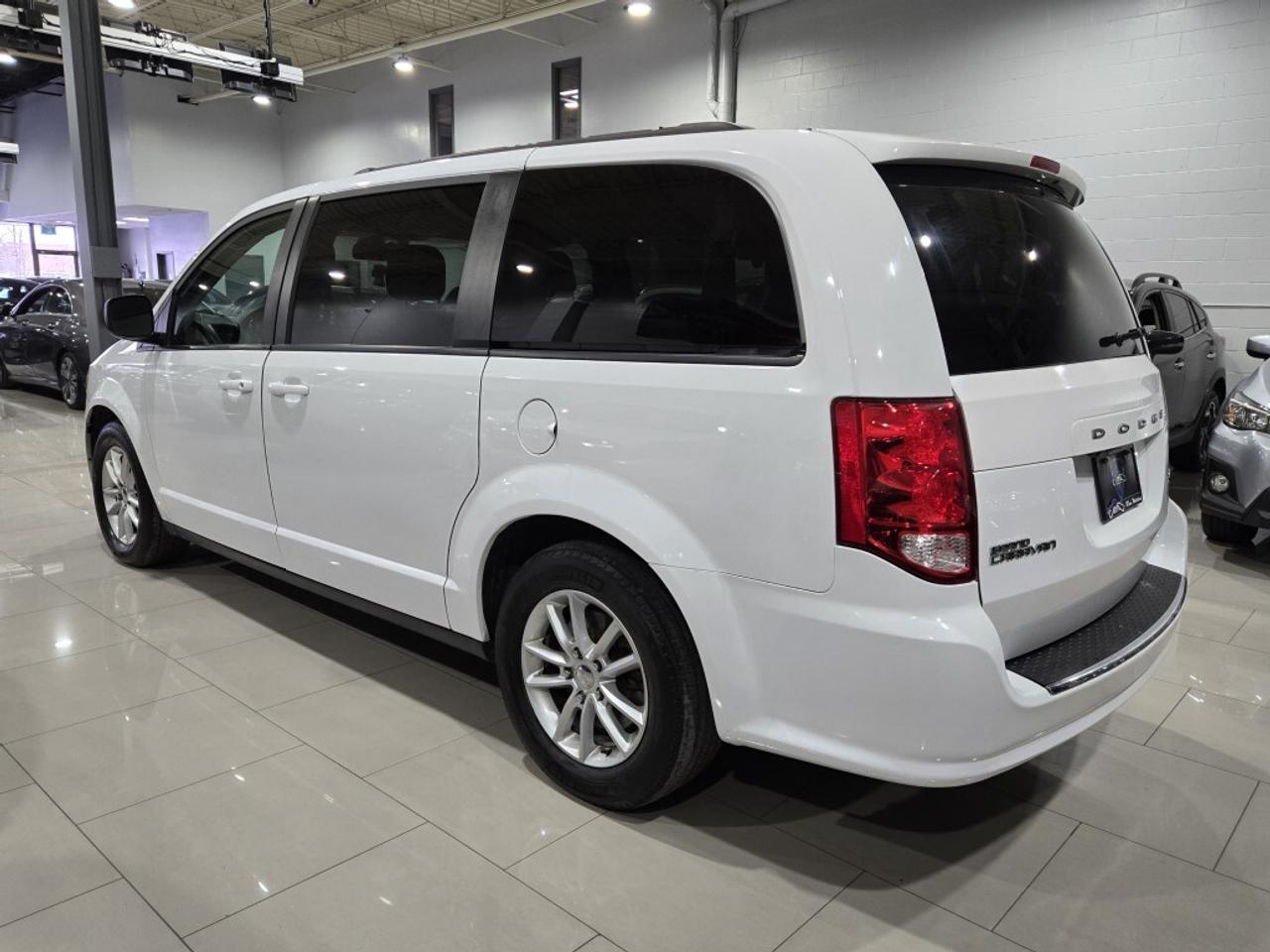 2019 Dodge Grand Caravan SXT STOW N GO NO ACCIDENT 7 PASSENGER Backup Camer Photo