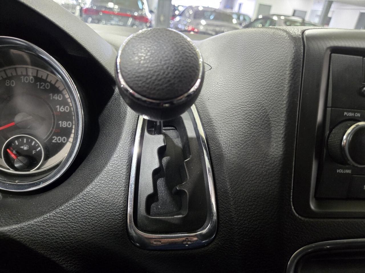 2019 Dodge Grand Caravan SXT STOW N GO NO ACCIDENT 7 PASSENGER Backup Camer Photo