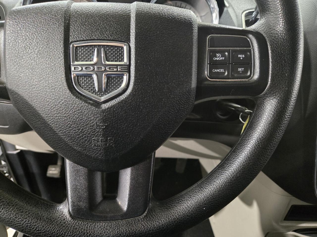 2019 Dodge Grand Caravan SXT STOW N GO NO ACCIDENT 7 PASSENGER Backup Camer Photo