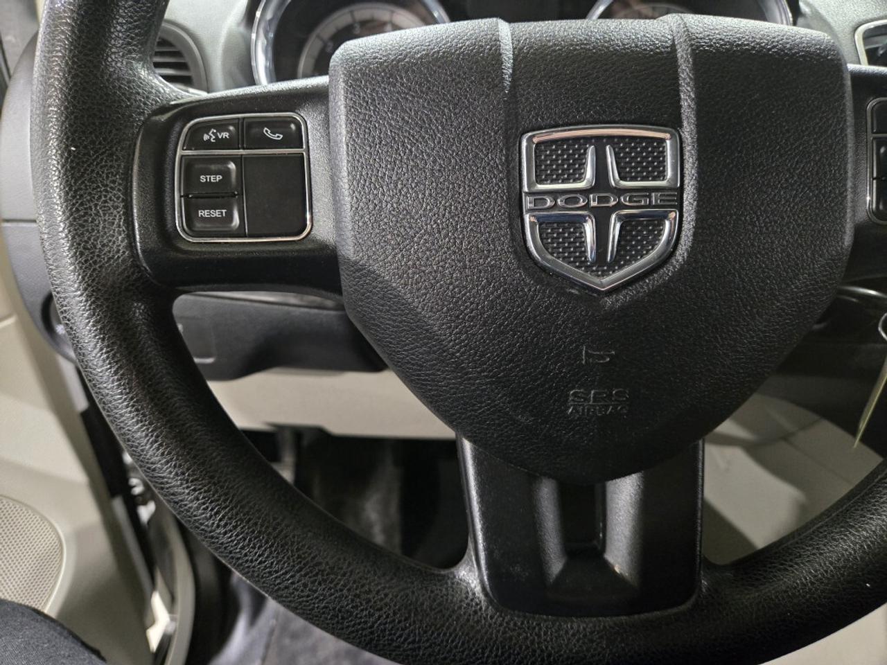 2019 Dodge Grand Caravan SXT STOW N GO NO ACCIDENT 7 PASSENGER Backup Camer Photo