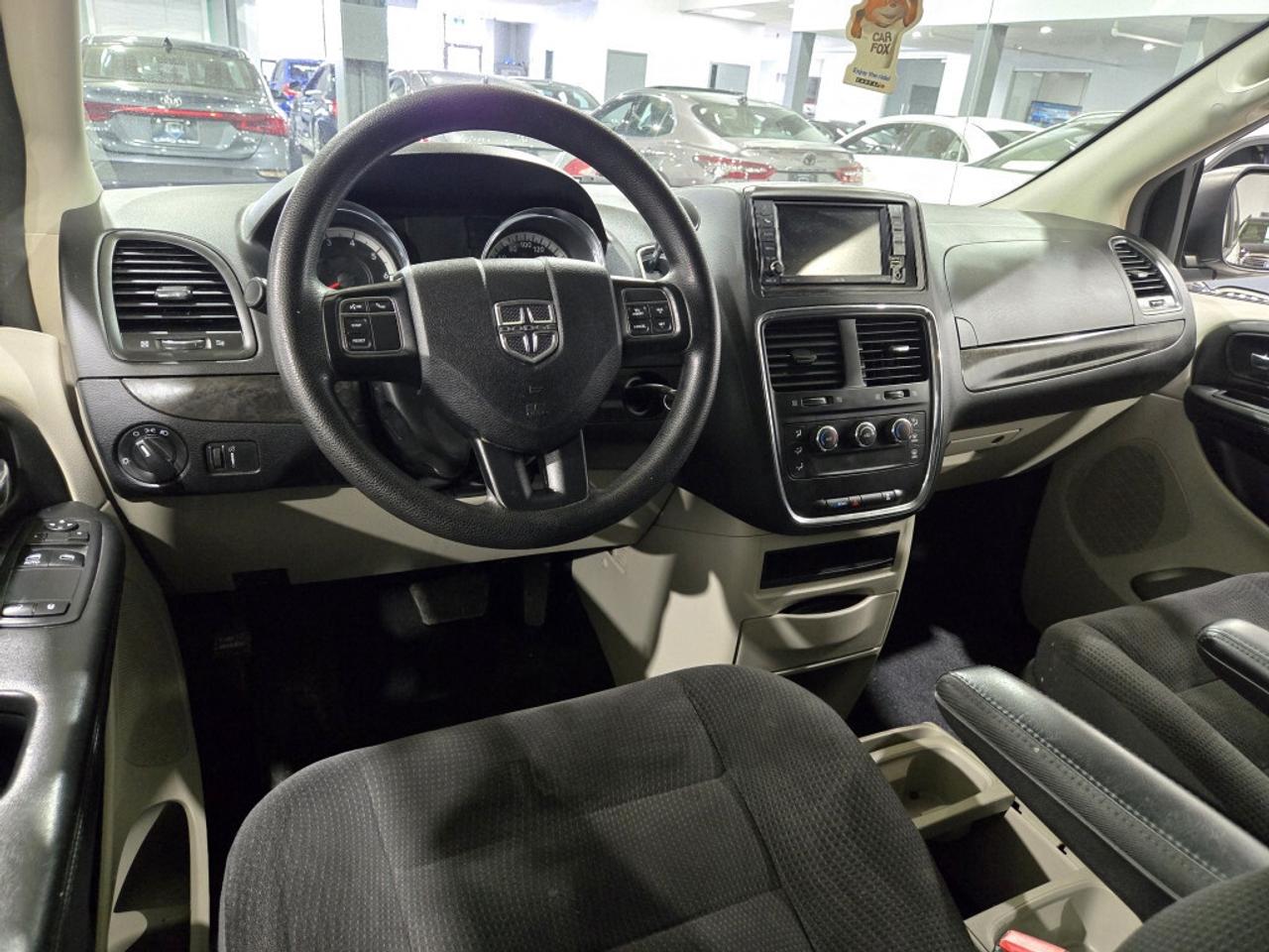 2019 Dodge Grand Caravan SXT STOW N GO NO ACCIDENT 7 PASSENGER NAVIGATION & Photo