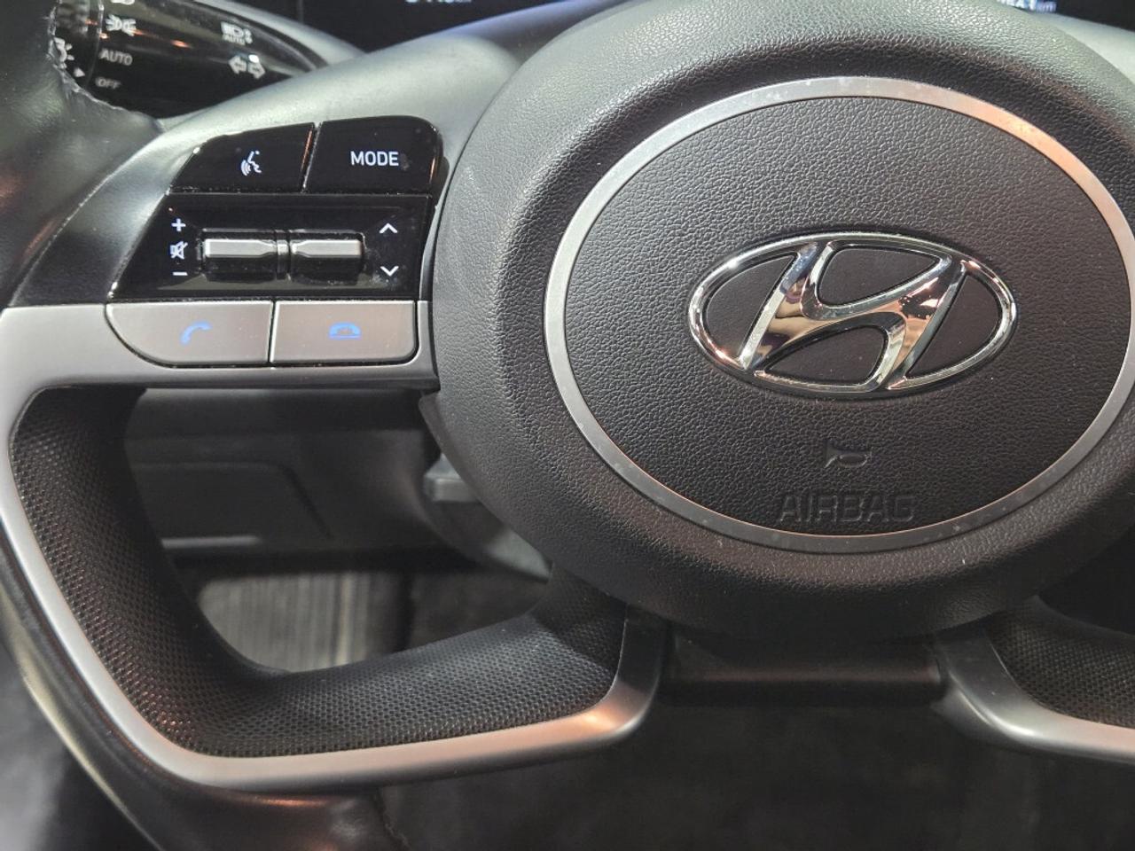 2022 Hyundai Elantra Ultimate Tech IVT No Accident Leather & Sunroof Re Photo