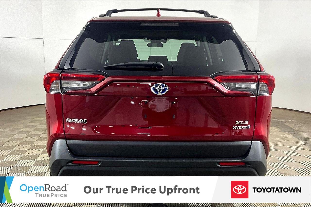 2022 Toyota RAV4 Hybrid XLE! CERTIFIED PRE OWNED! ACCIDENT FREE! ELIGIBLE Photo3