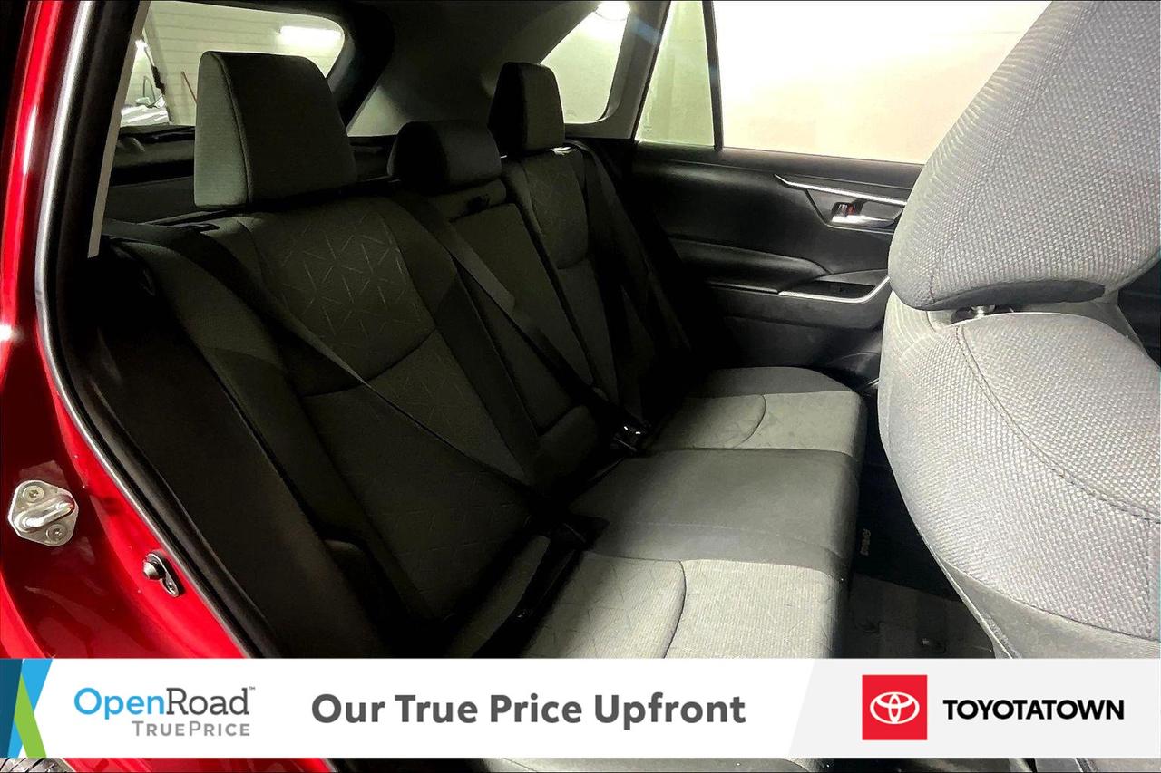 2022 Toyota RAV4 Hybrid XLE! CERTIFIED PRE OWNED! ACCIDENT FREE! ELIGIBLE Photo