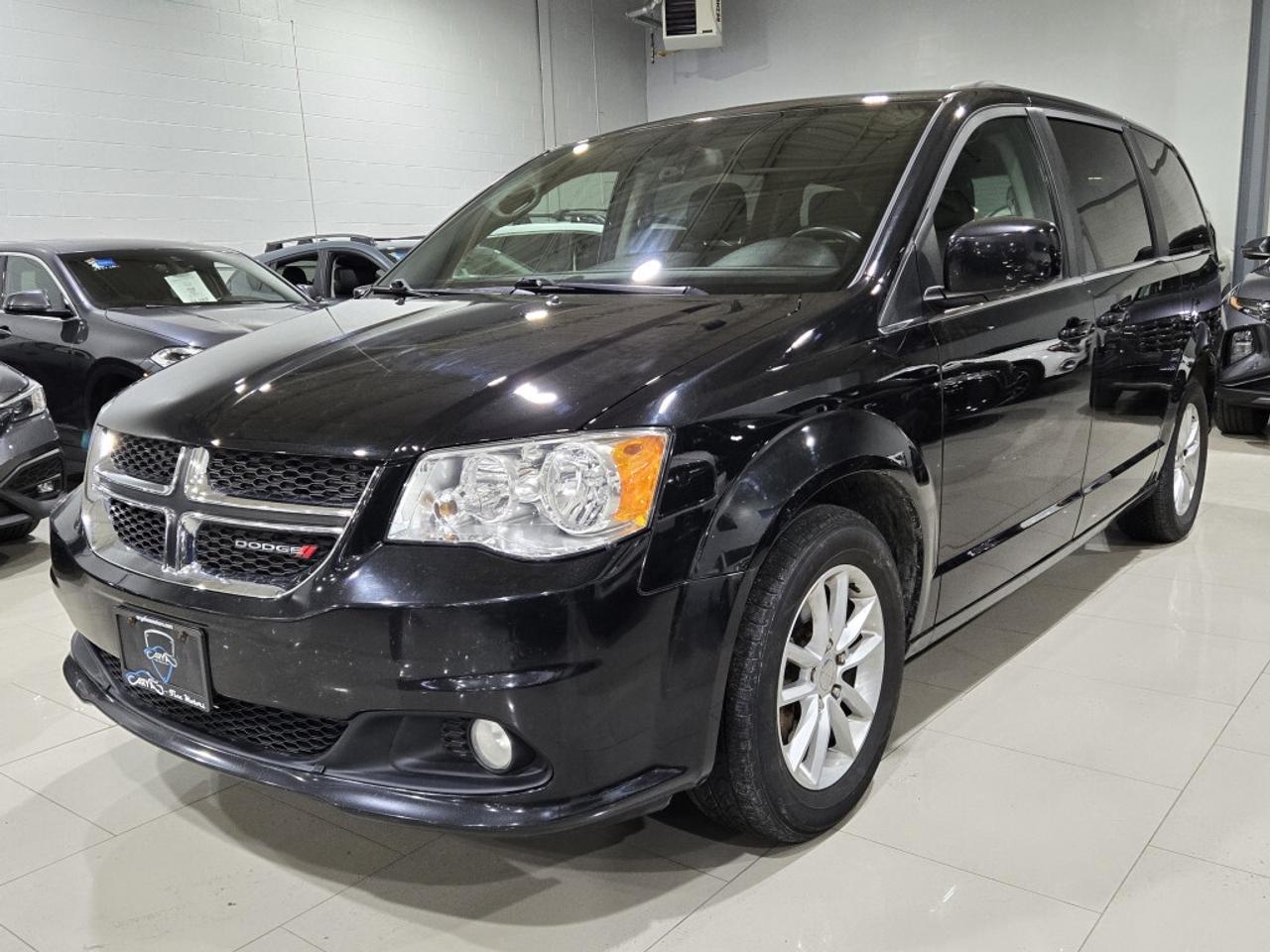 2019 Dodge Grand Caravan SXT Premium Plus NAVIGATION & BACKUP CAMERA NO Acc Photo