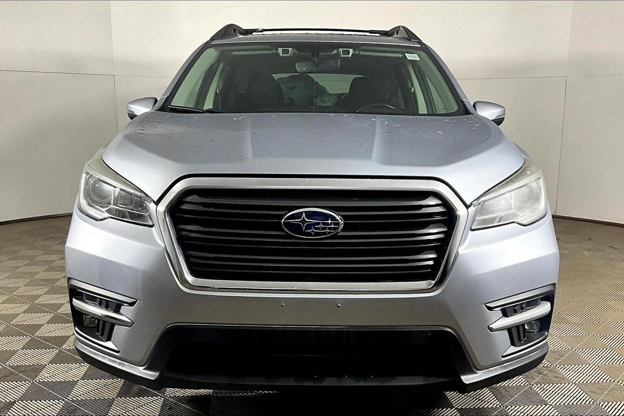 2019 Subaru ASCENT Touring 7-Passenger Photo2