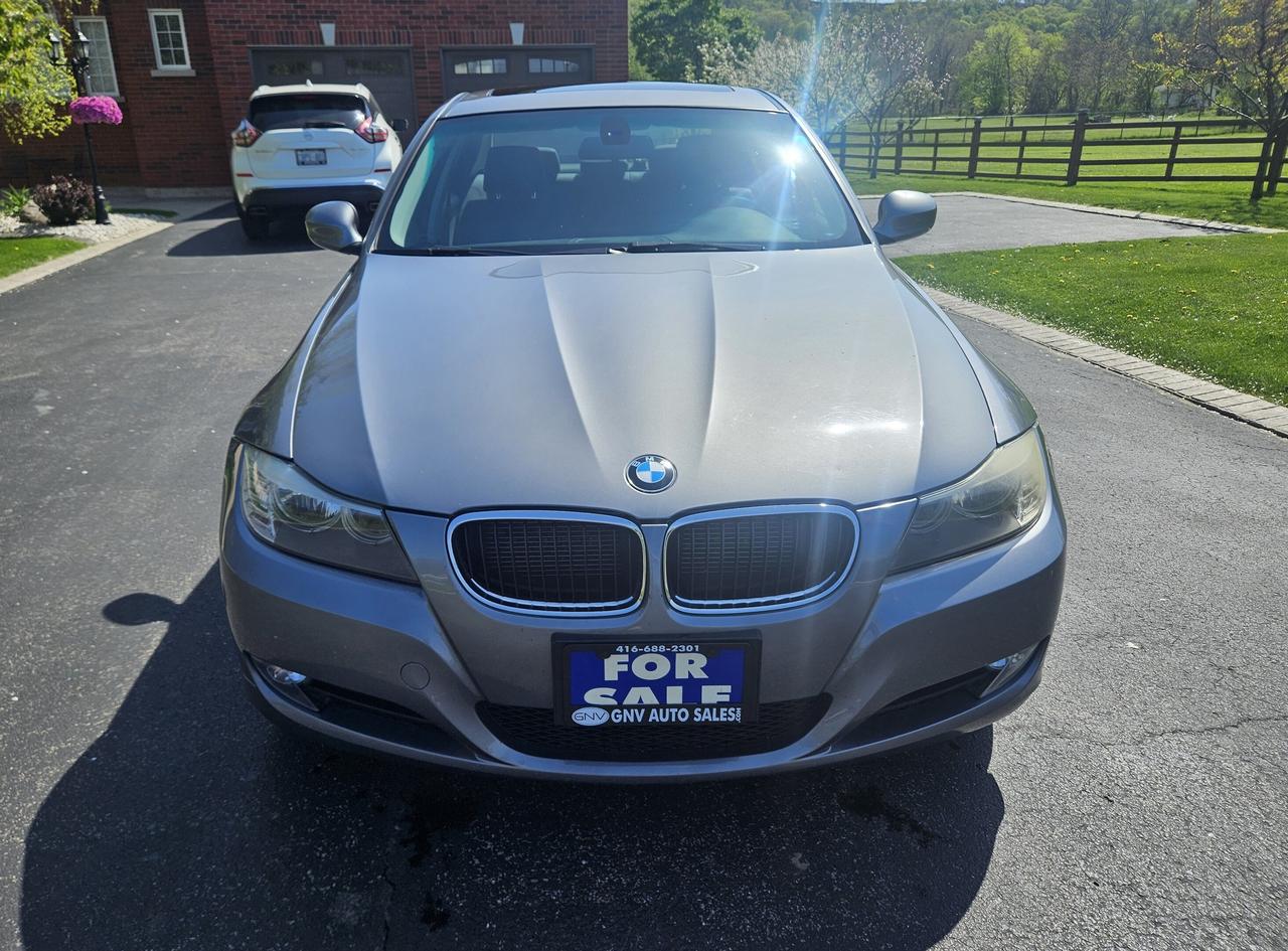 2011 BMW 3 Series 4dr Sdn 323i RWD.Low Kms,Drives Great! Photo3