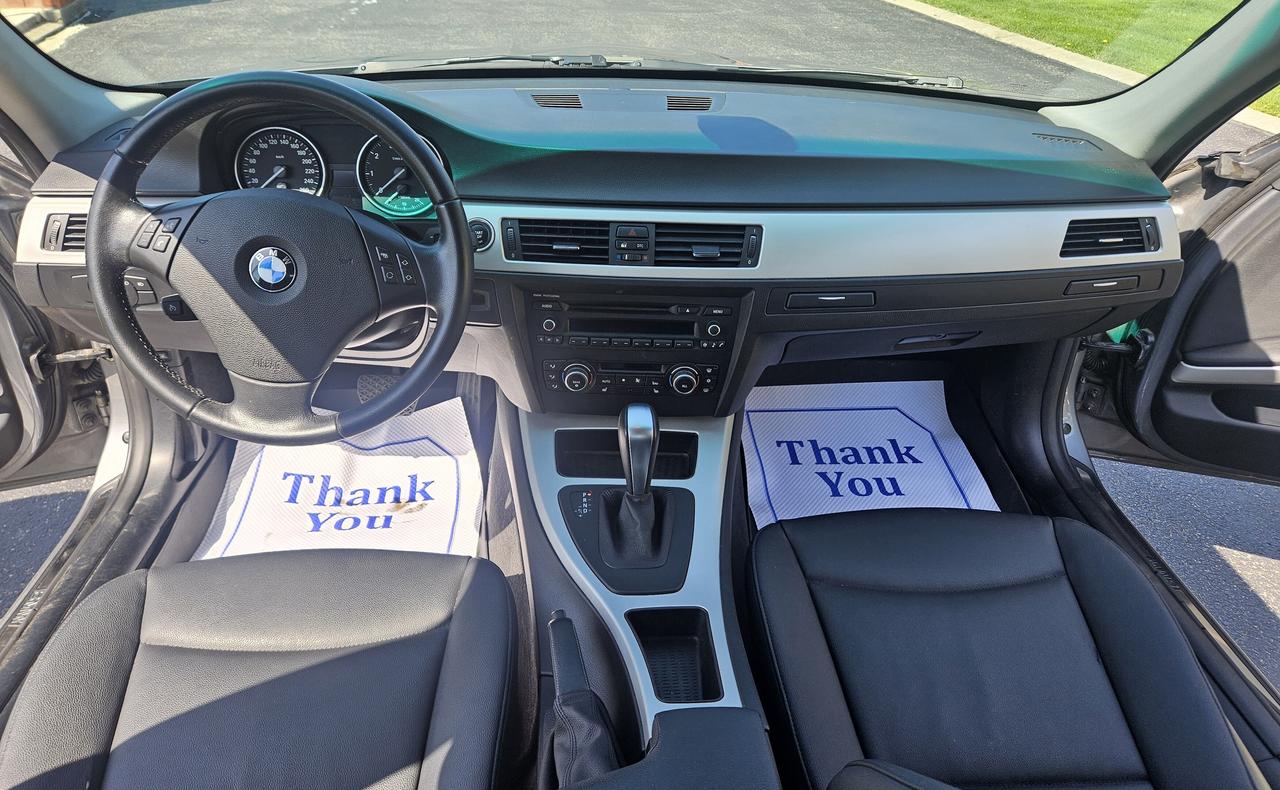 2011 BMW 3 Series 4dr Sdn 323i RWD.Low Kms,Drives Great! Photo