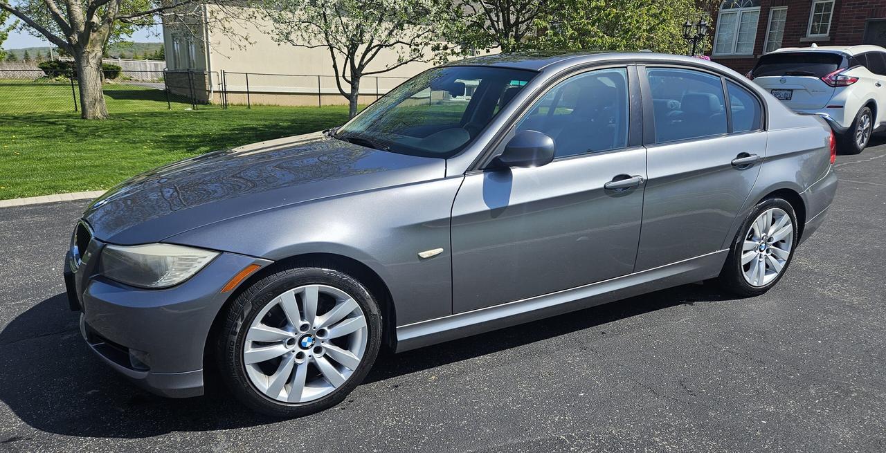 2011 BMW 3 Series 4dr Sdn 323i RWD.Low Kms,Drives Great! Photo