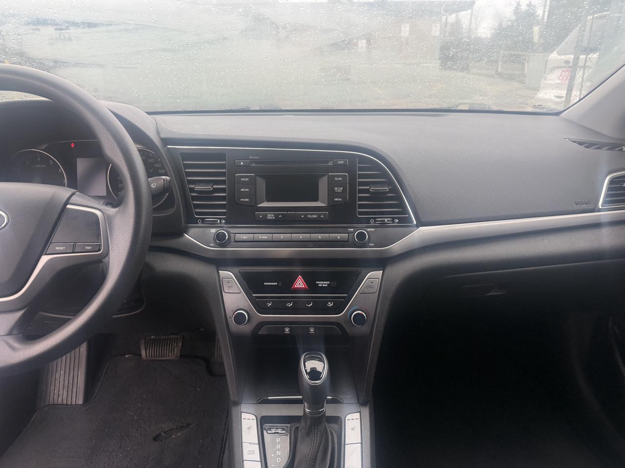 2017 Hyundai Elantra *** 3 YEAR WARRANTY INCLUDED *** Photo