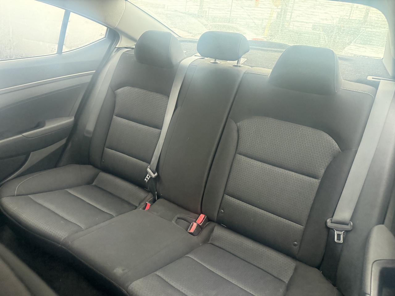 2017 Hyundai Elantra *** 3 YEAR WARRANTY INCLUDED *** Photo