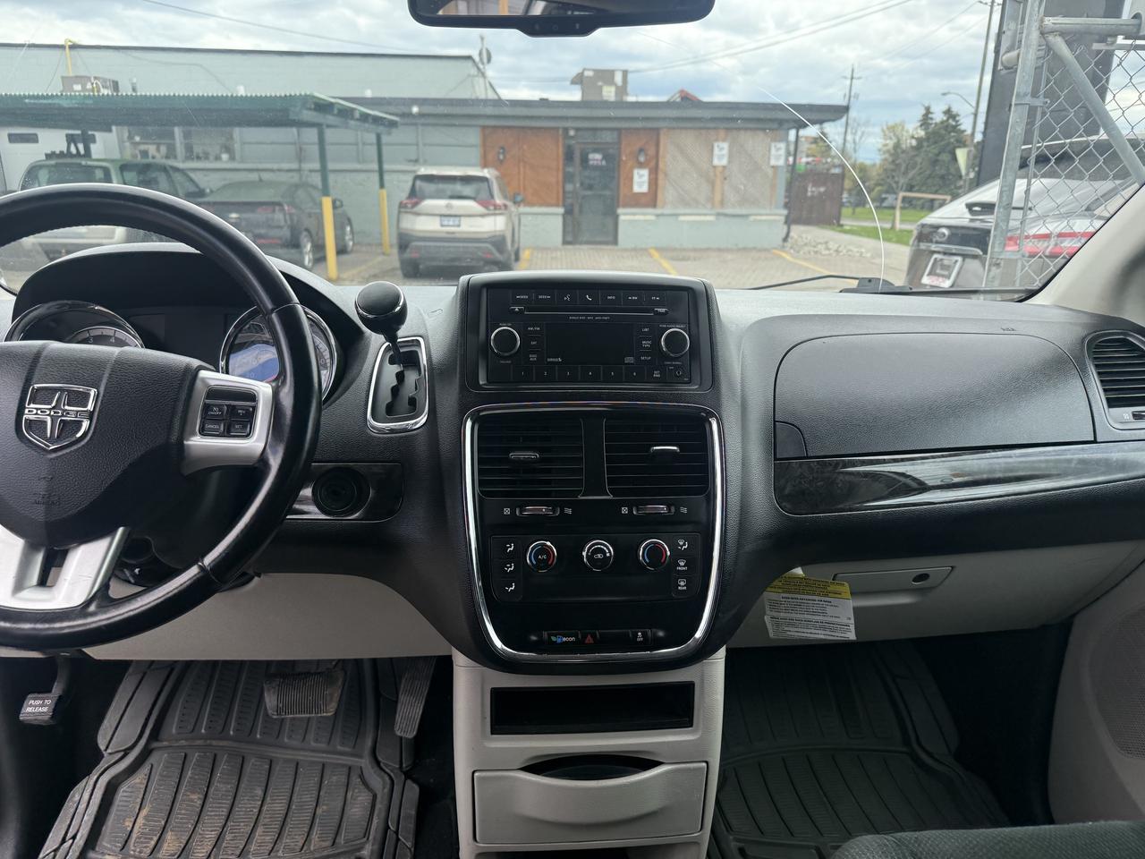2012 Dodge Grand Caravan *** 3 YEAR WARRANTY INCLUDED *** Photo
