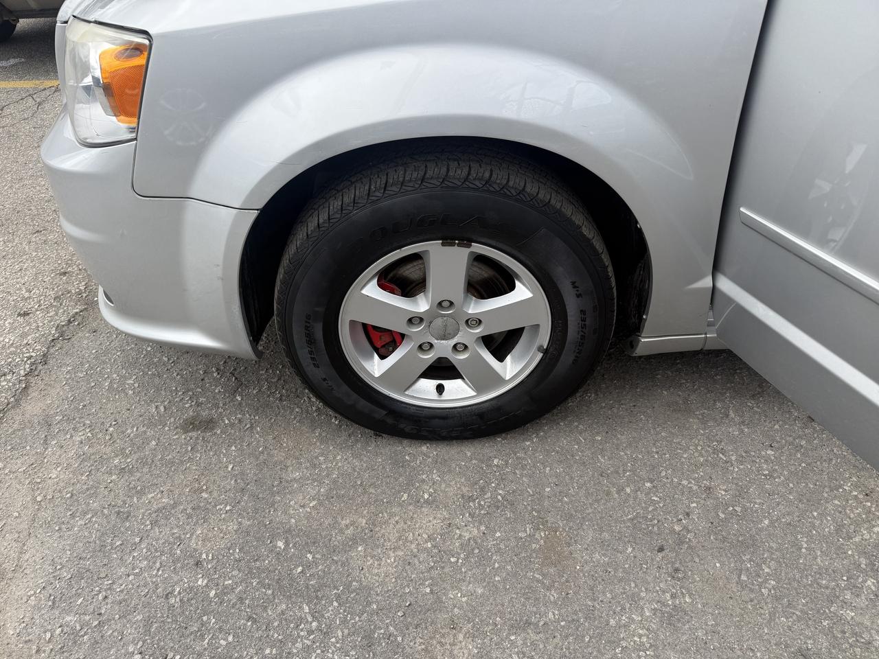 2012 Dodge Grand Caravan *** 3 YEAR WARRANTY INCLUDED *** Photo