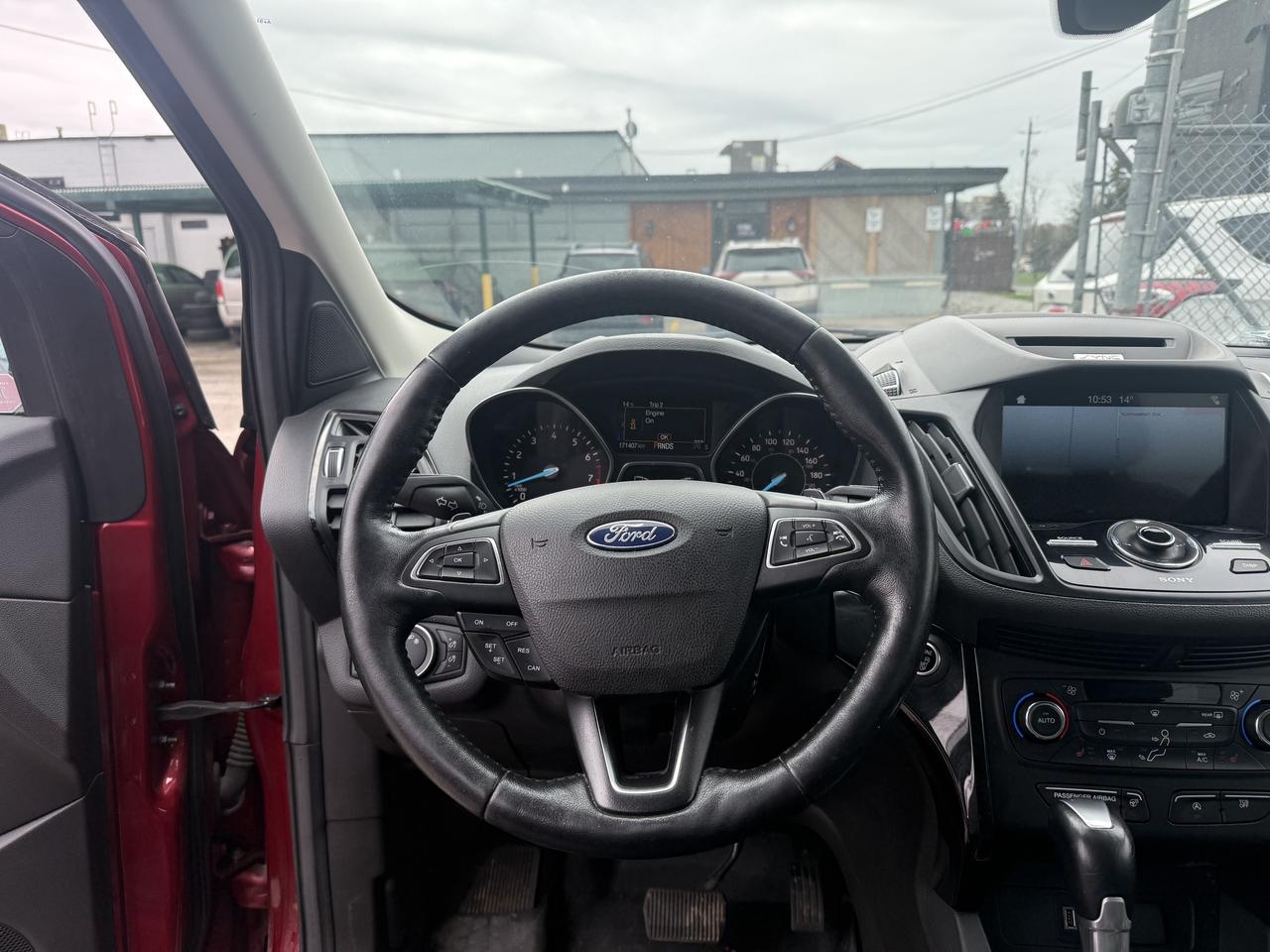 2017 Ford Escape *** 3 YEAR WARRANTY INCLUDED *** Photo