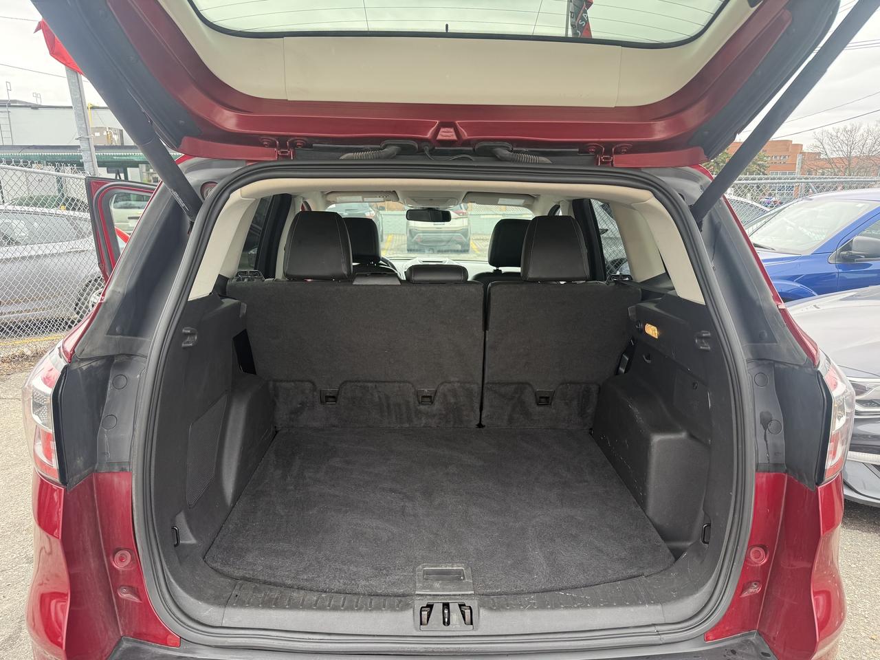 2017 Ford Escape *** 3 YEAR WARRANTY INCLUDED *** Photo