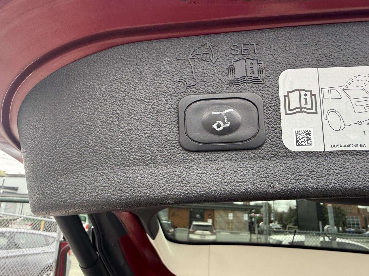 2017 Ford Escape *** 3 YEAR WARRANTY INCLUDED *** Photo