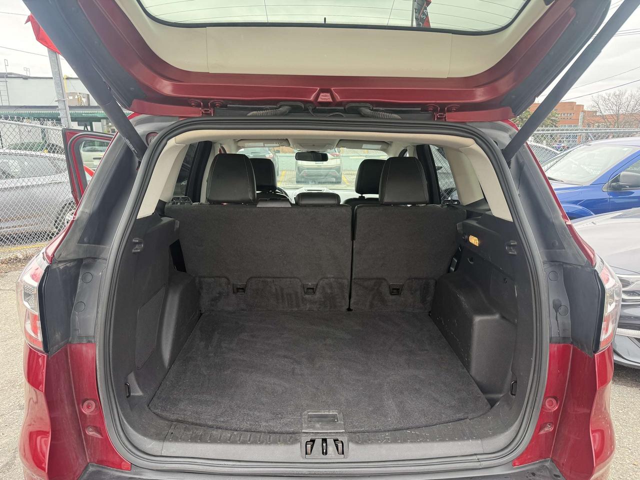 2017 Ford Escape *** 3 YEAR WARRANTY INCLUDED *** Photo