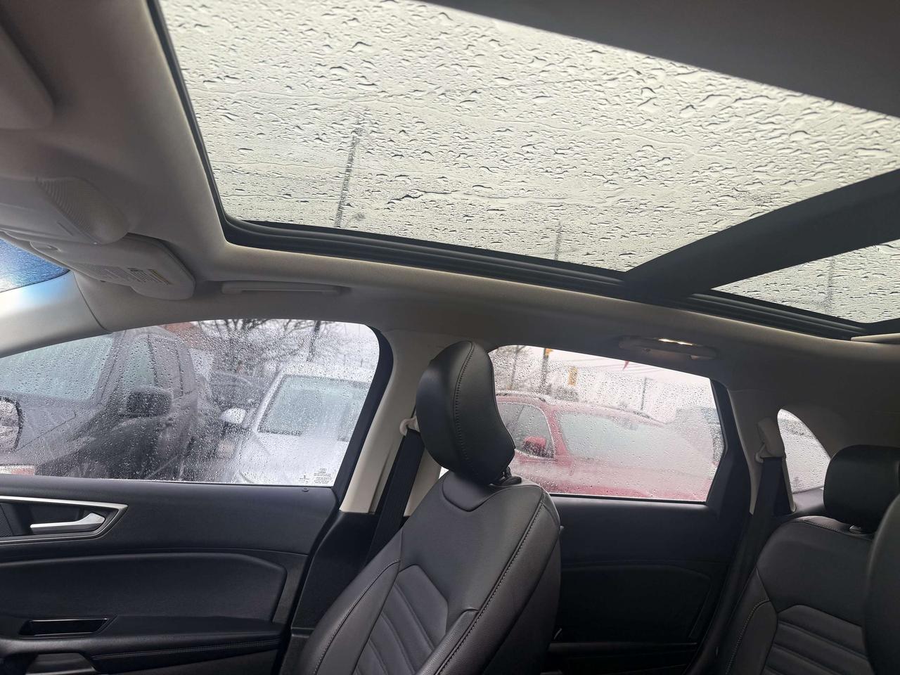 2018 Ford Edge *** 3 YEAR WARRANTY INCLUDED *** Photo