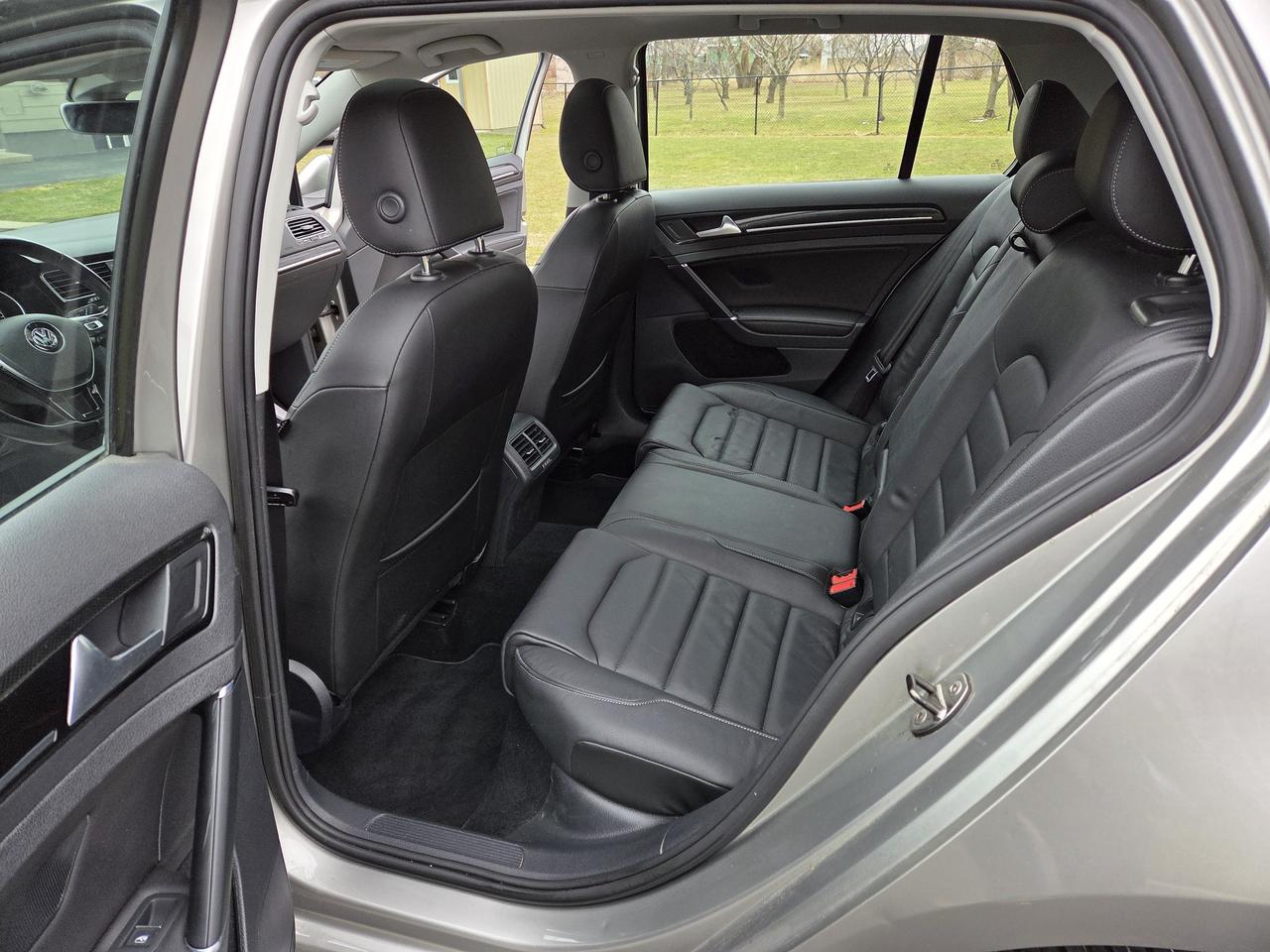 2017 Volkswagen Golf 5dr HB Auto 1.8 TSI Highline,Only 90k,Drives Great Photo