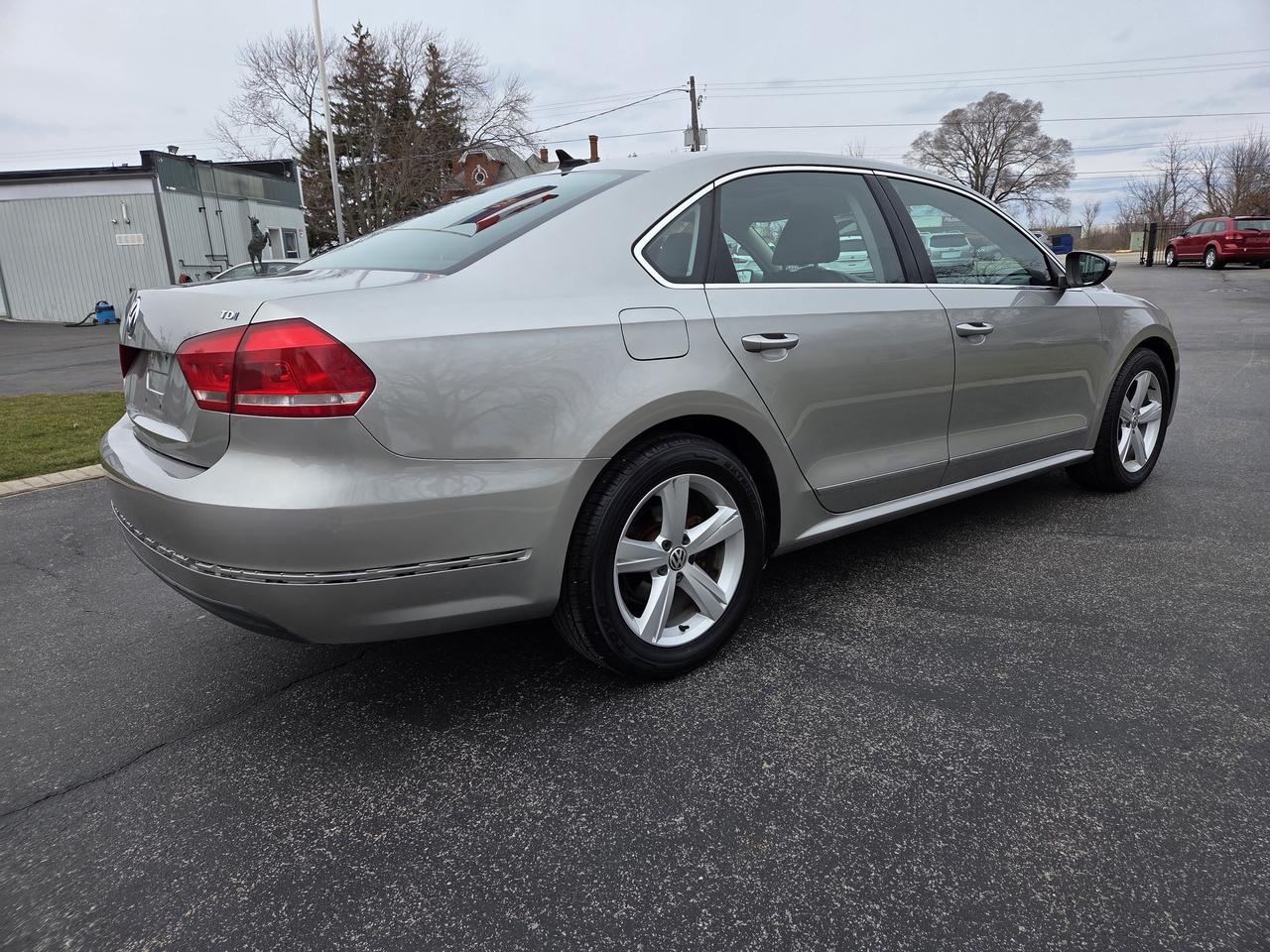2012 Volkswagen Passat 2.0 TDI Auto Comfortline, Drives Great, Must See! Photo